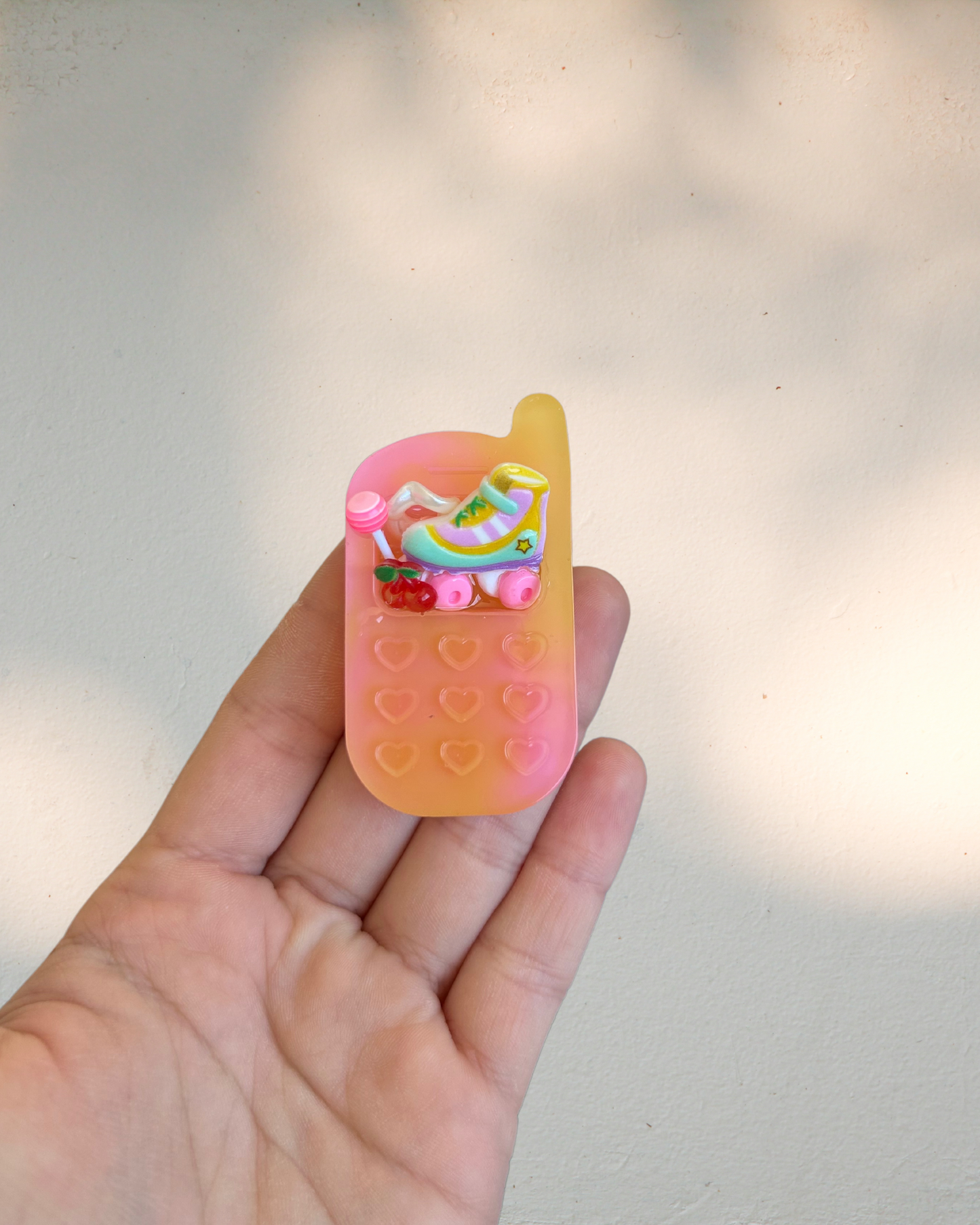Cellphone Textured Trinket