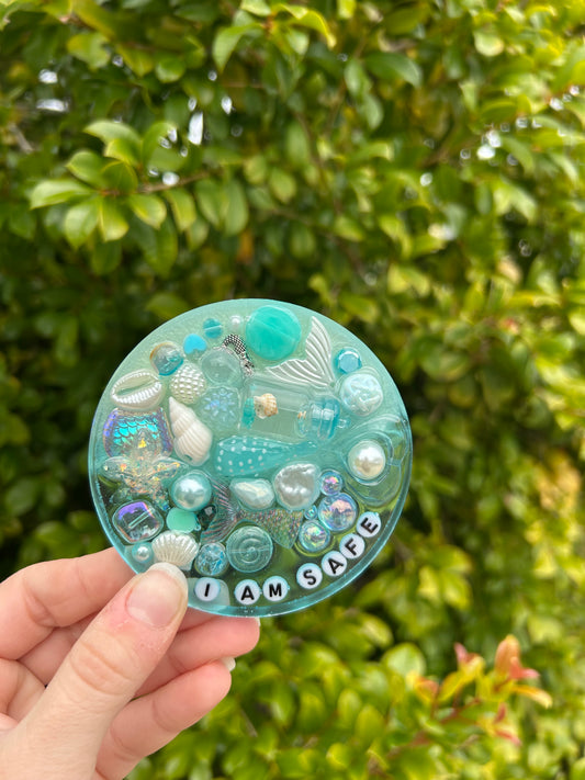 ‘I am safe’ Affirmation Ocean | Large Circle Trinket 3