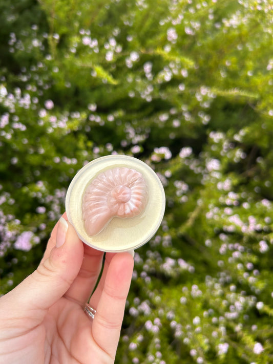 Pearlescent Seashell Small Circle Trinket | Design 2