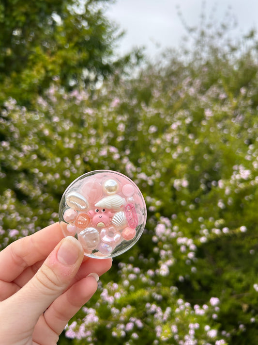 Crabs & Seashells Small Circle Trinket | Design 4